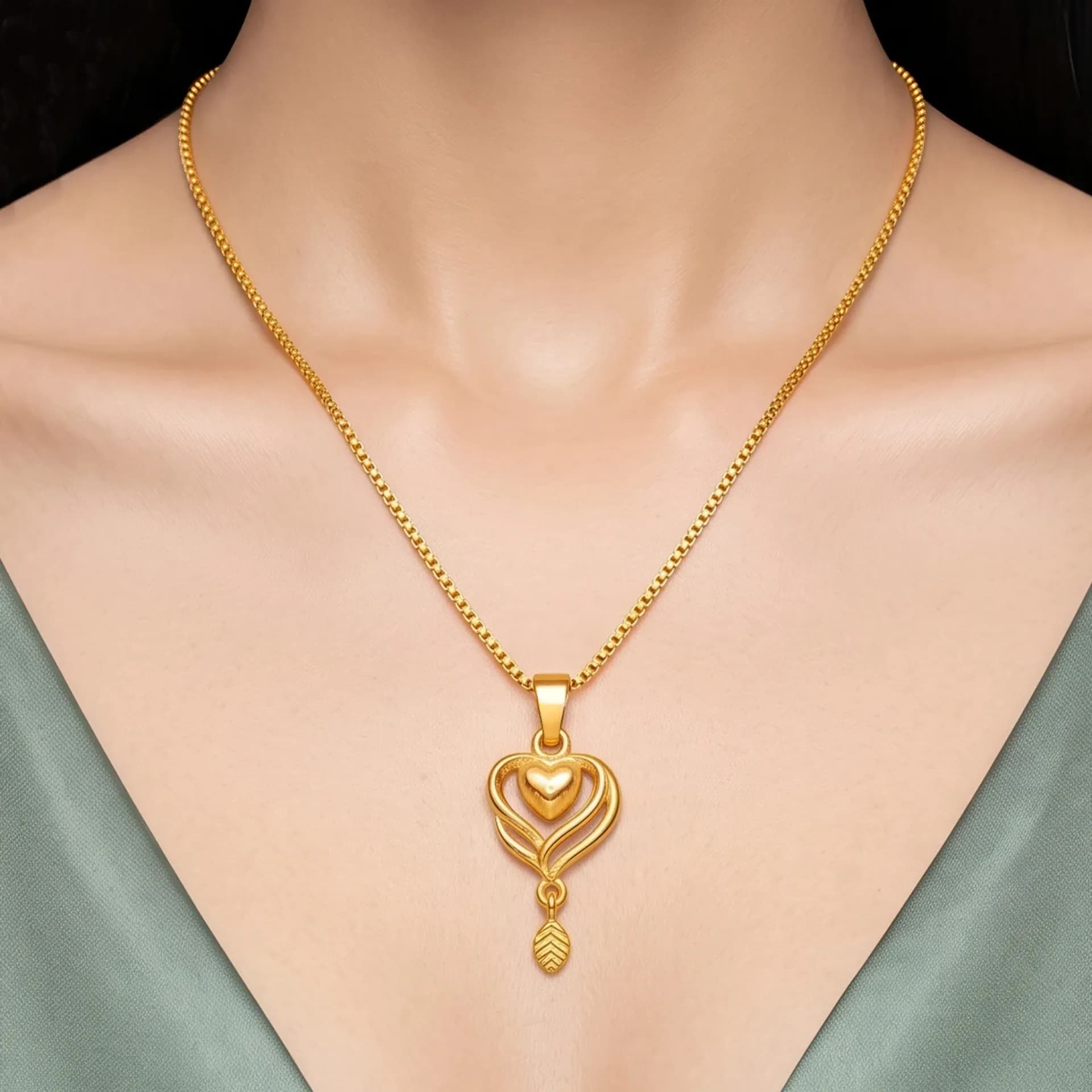 Niyanara Antitarnish Open Heart Chain Necklace