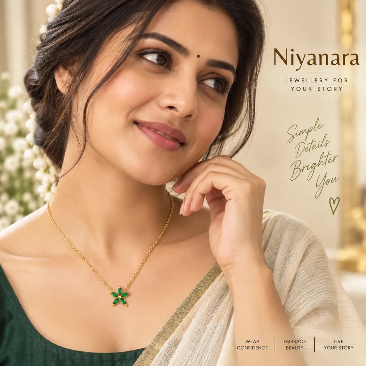 Niyanara 304 Stainless Steel Gold Plated Crystal Flower Pendant with Neckchain for Women