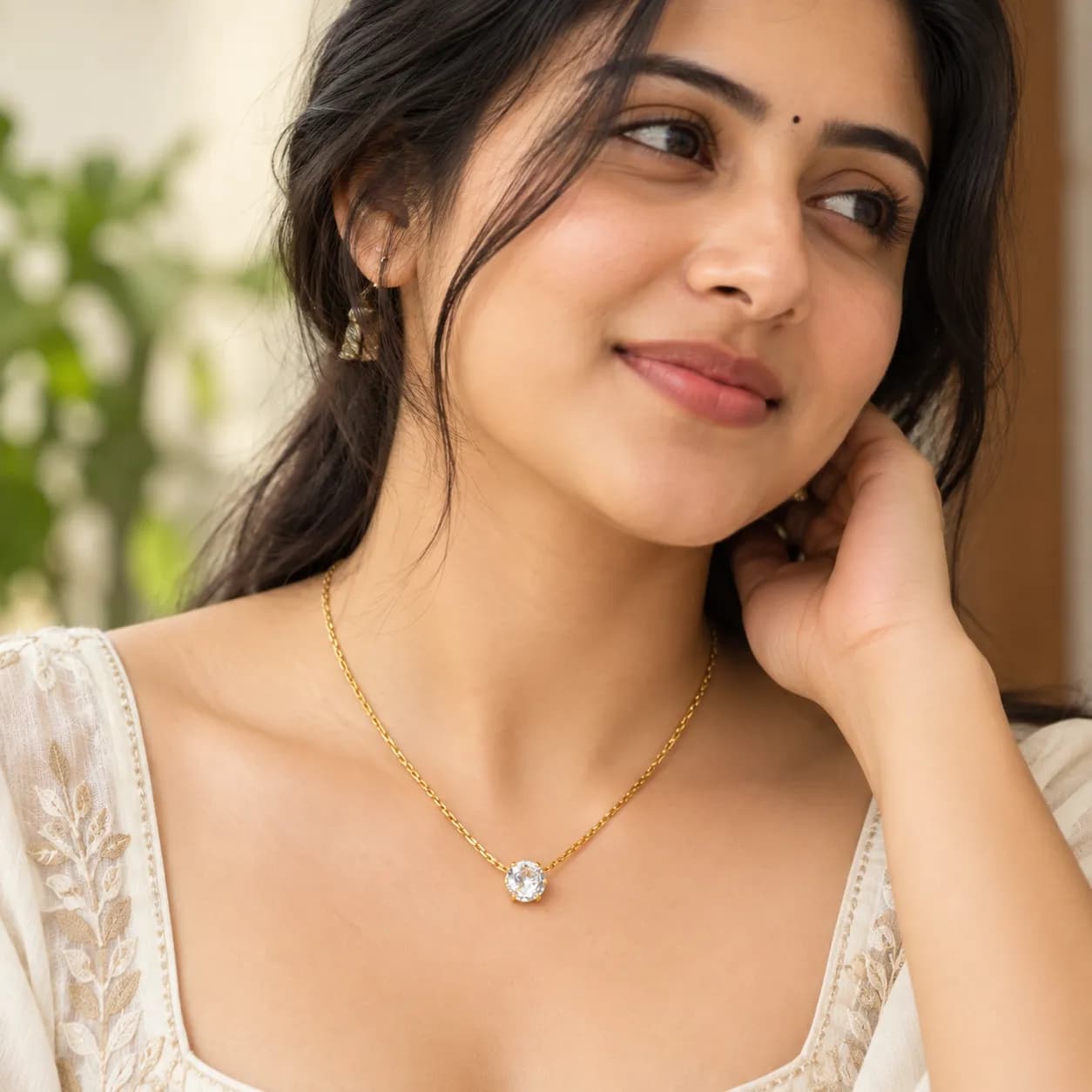 Niyanara 304 Stainless Steel Classic Solitaire Crystal Pendant with Neck Chain for Women