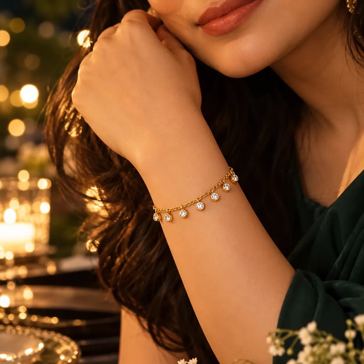 316L Stainless Steel 18KT Gold-Tone Chain Bracelet β 8-Stone Design